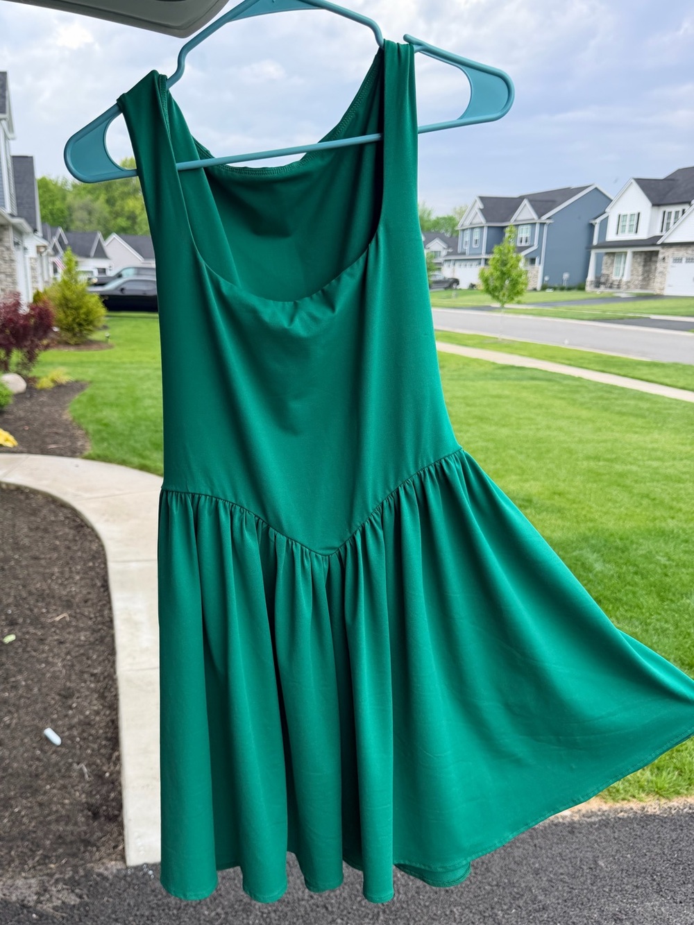 Sleeveless Emerald Green Square Neck Mini Dress